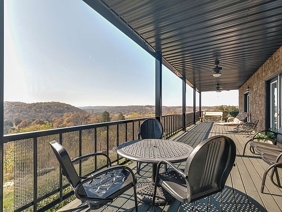 39th image of 327 Stoneybrook Rd