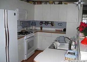 1st image of 989B Buckingham Dr