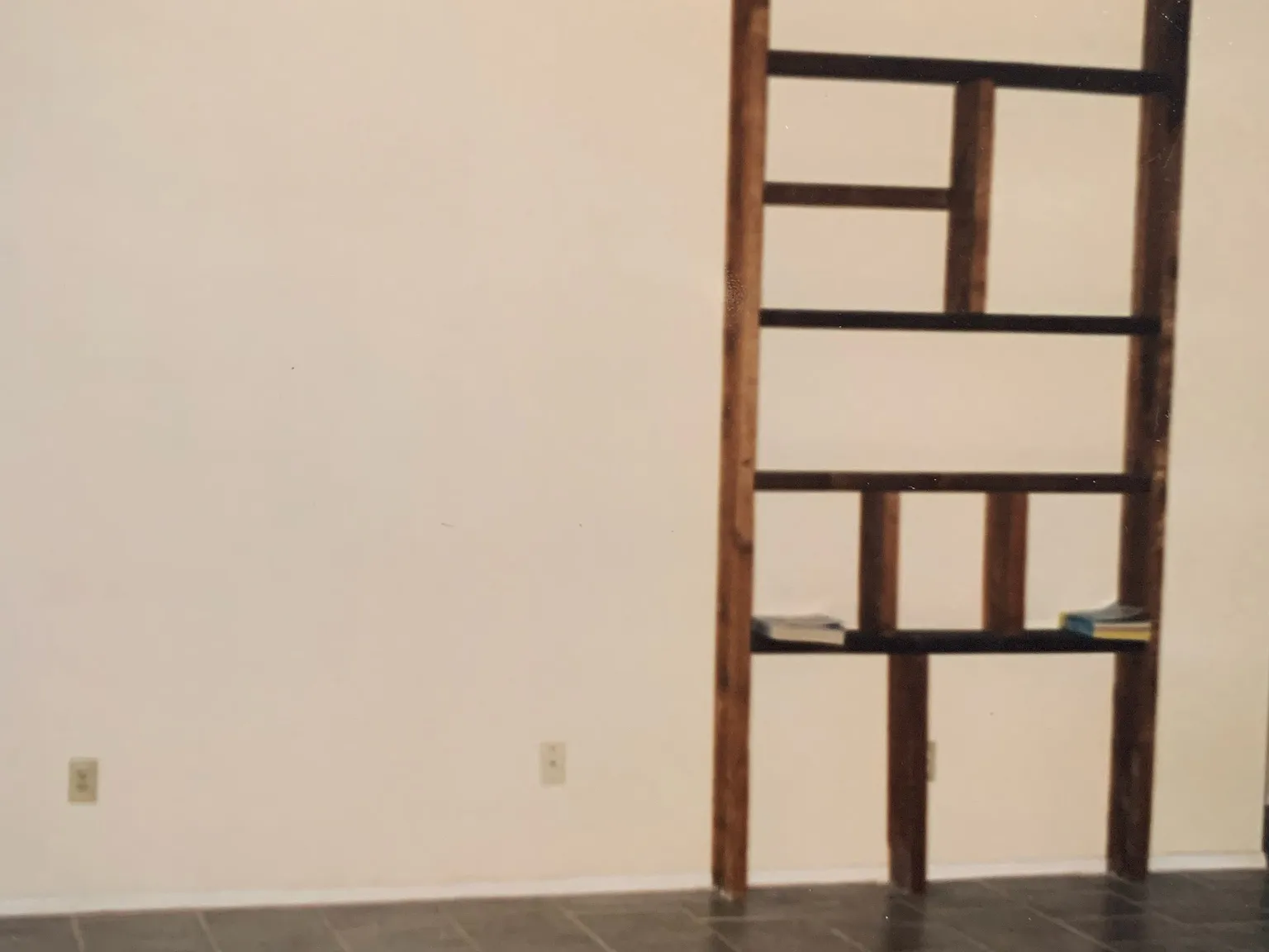 3 bed, 1301 sqft, $2,200 — Photo 4