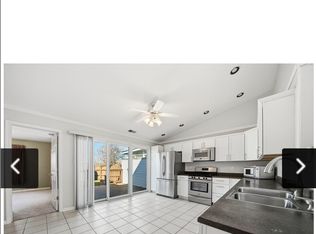 285 N Heather Ln, Crown Point, IN 46307