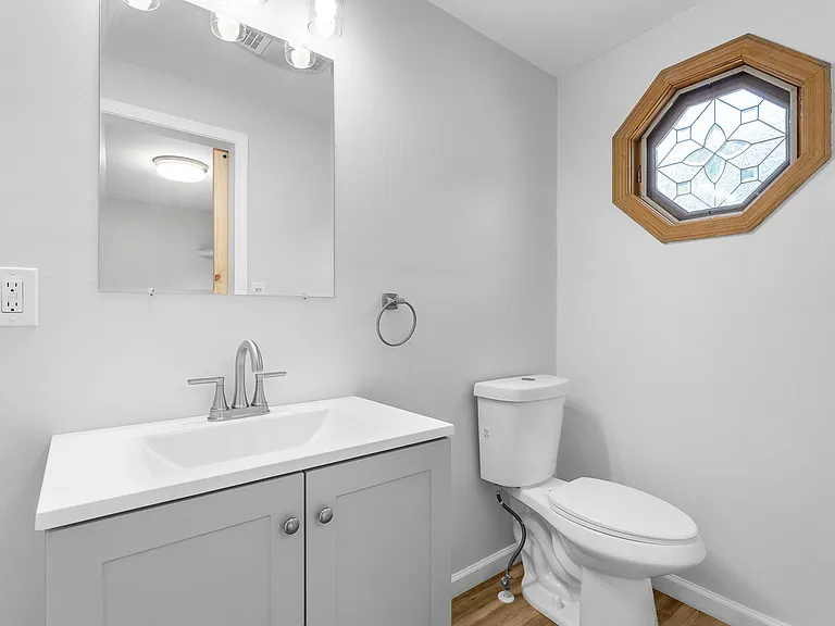 2816 Patterson St S — Photo 11