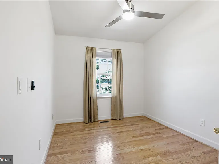3946 Valley Ridge Dr — Photo 22