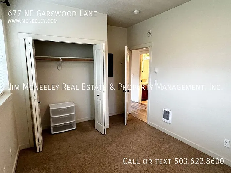 677 NE Garswood Ln — Photo 13