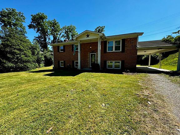 3rd image of 7808 Tudor Ln