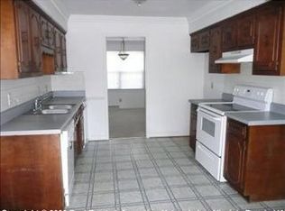 556 Mount Pleasant Rd, Chesapeake, VA 23322