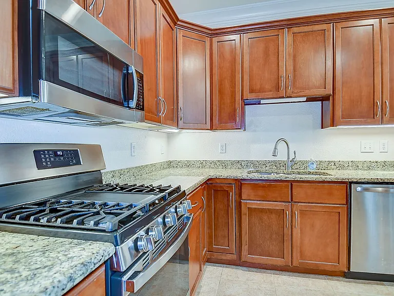 2224 W Berrie Cir — Photo 23