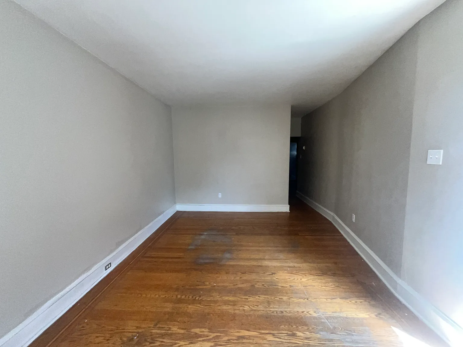 1 bed, 800 sqft, $900 — Photo 1