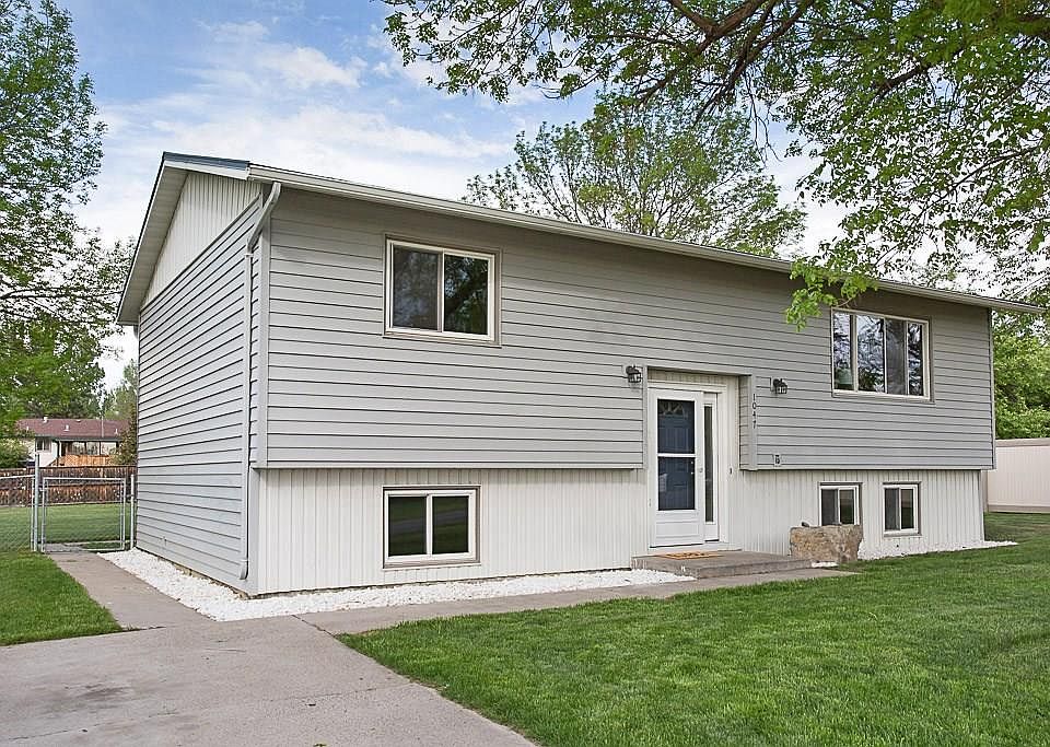 1st image of 1047 Marie Dr