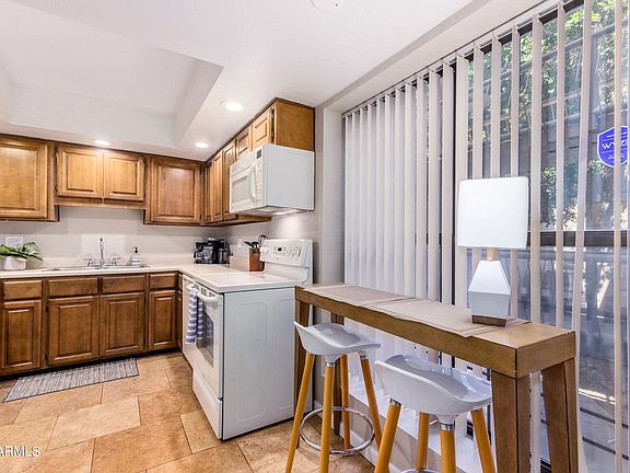 5th image of 5122 N 31ST Way #225