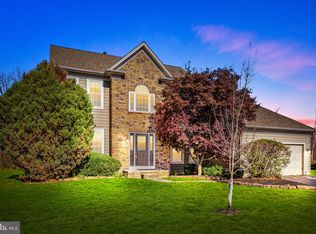 22 Atkinson Ln, Newtown, PA 18940