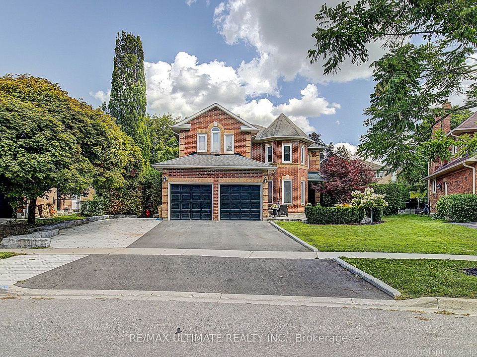 1st image of 351 Fairway Gdns