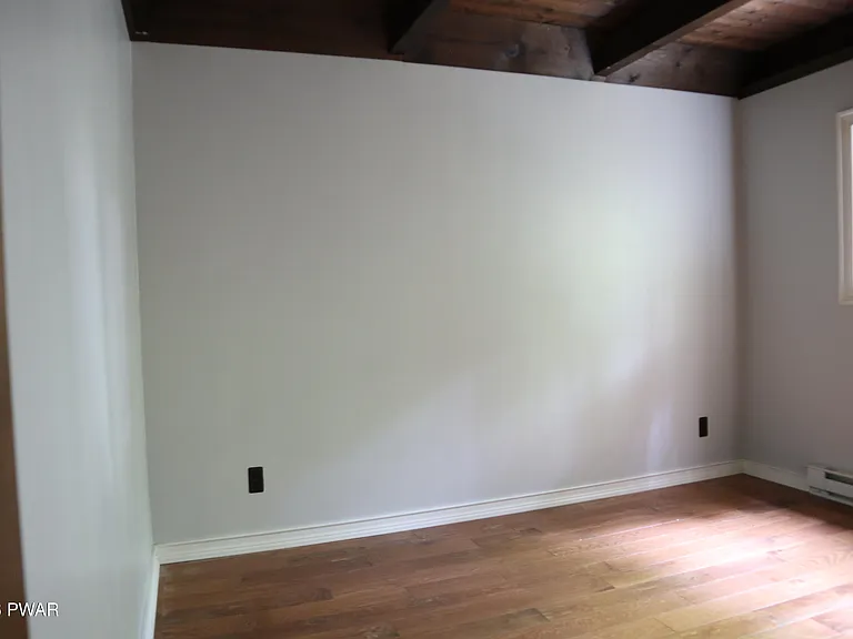 549 Lakeview Dr W — Photo 15