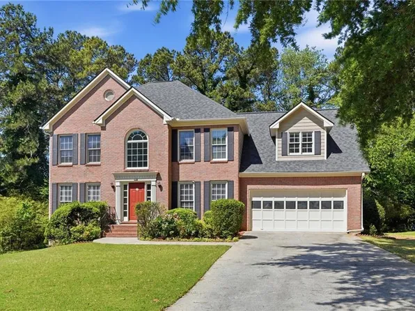 505 Saint Marks Dr SW, Lilburn, GA 30047