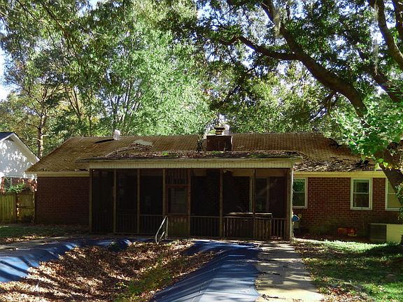 2nd image of 220 Bramblewood Dr