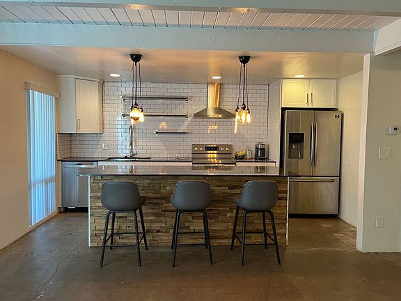 5th image of 3318 N 18th Ave #6