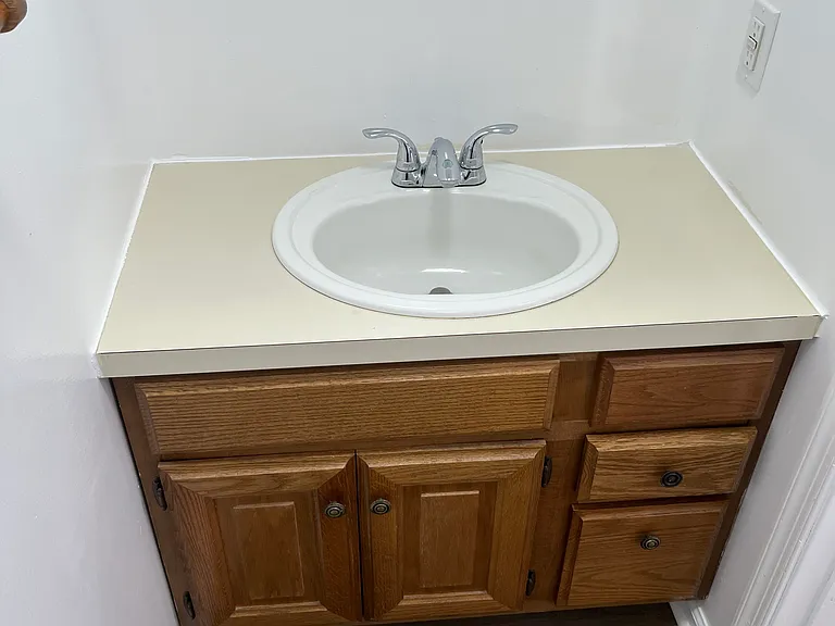 102 Gateway Dr — Photo 27
