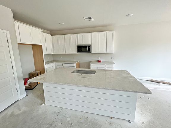 111 Lucca Drive, Homesite 228 Interior Image 3