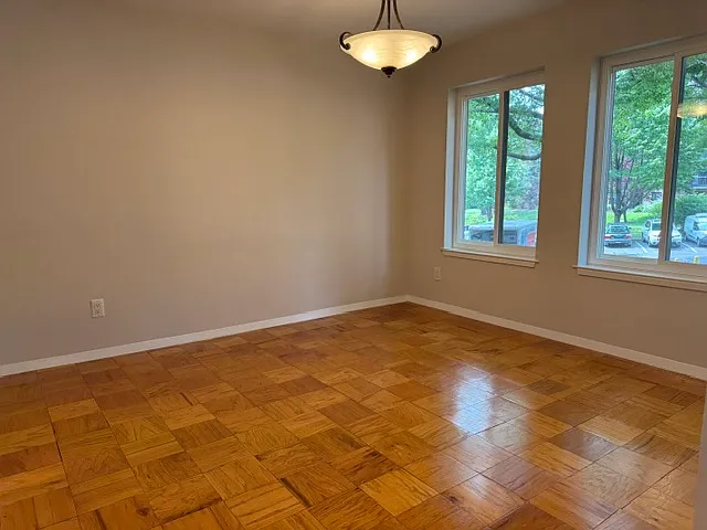 2 bed, 1258 sqft, $2,580 — Photo 4