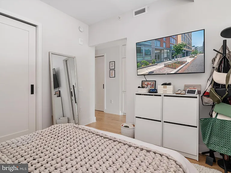 1211 Van St SE #1110 — Photo 28