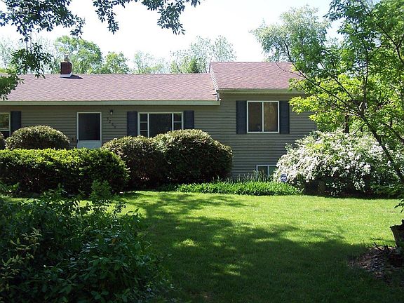 2nd image of 3260 Sayre Ct