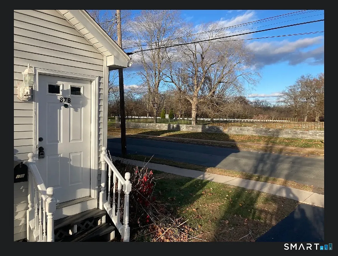 2 bed, 1.0 bath, 1000 sqft, $1,845 — Photo 2