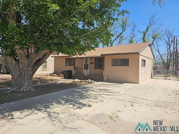 2nd image of 1012 Pinon Ln