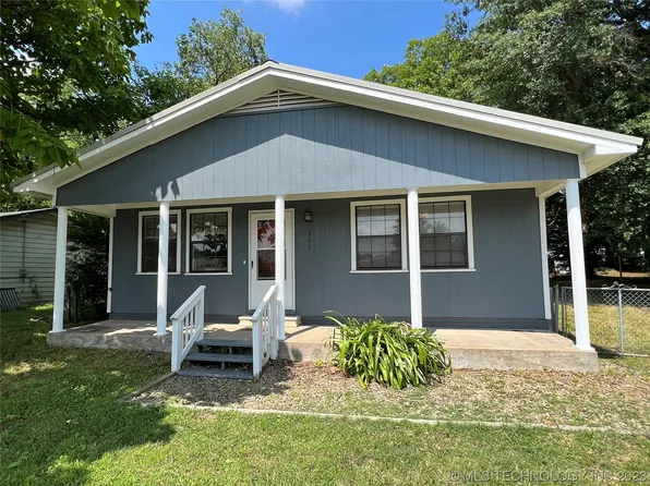 307 S Hickory St, Sallisaw, OK 74955