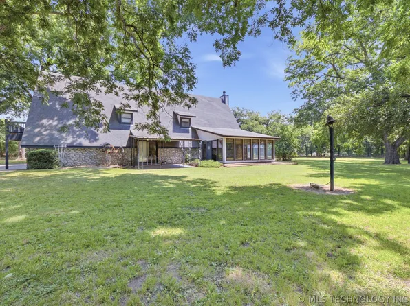 800 S Moore Ave, Claremore, OK 74017
