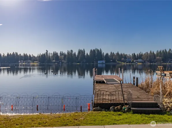 30961 E Lake Morton Drive SE, Kent, WA 98042