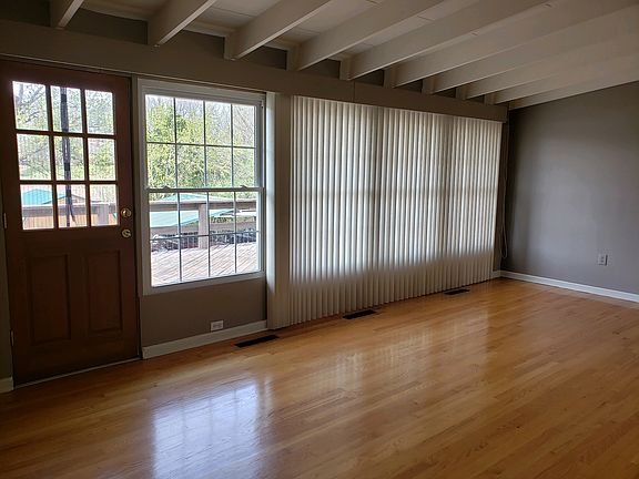 4th image of 4131 Belford St SW