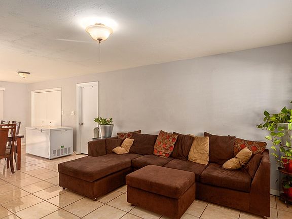 5th image of 8027 W College Dr