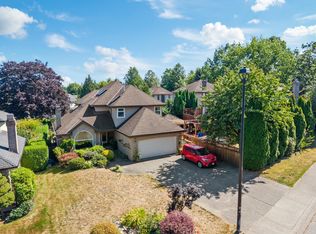 16614 Cherryhill Cres, Surrey, BC V4N 1W2