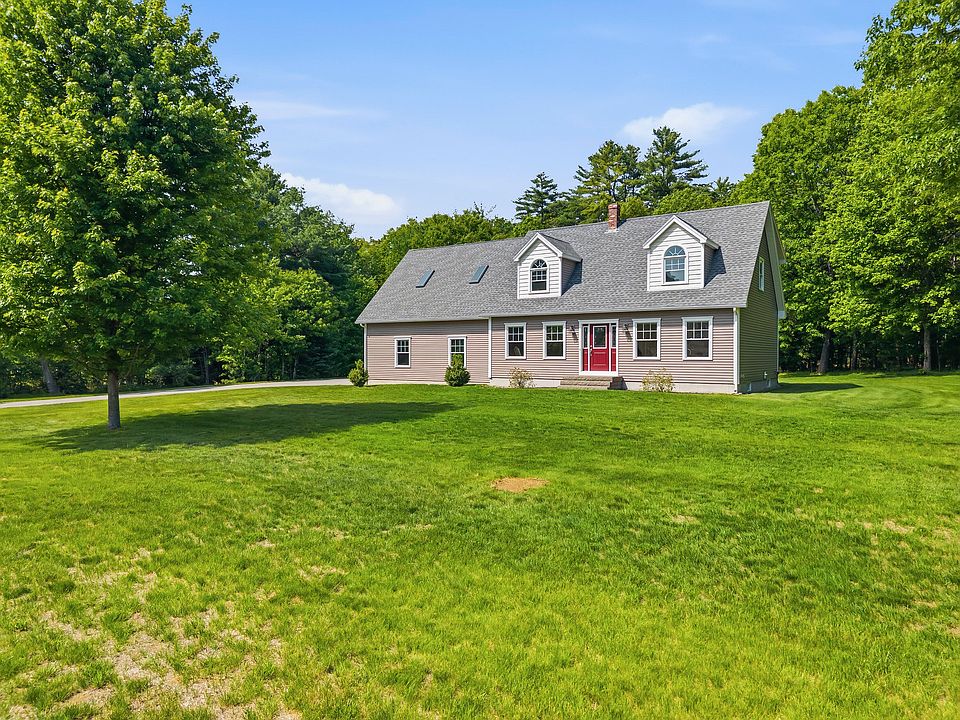 1st image of 32 Beechwood Drive