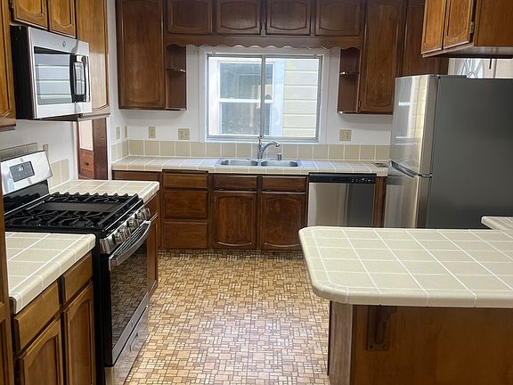 2nd image of 1516 Minturn St #B
