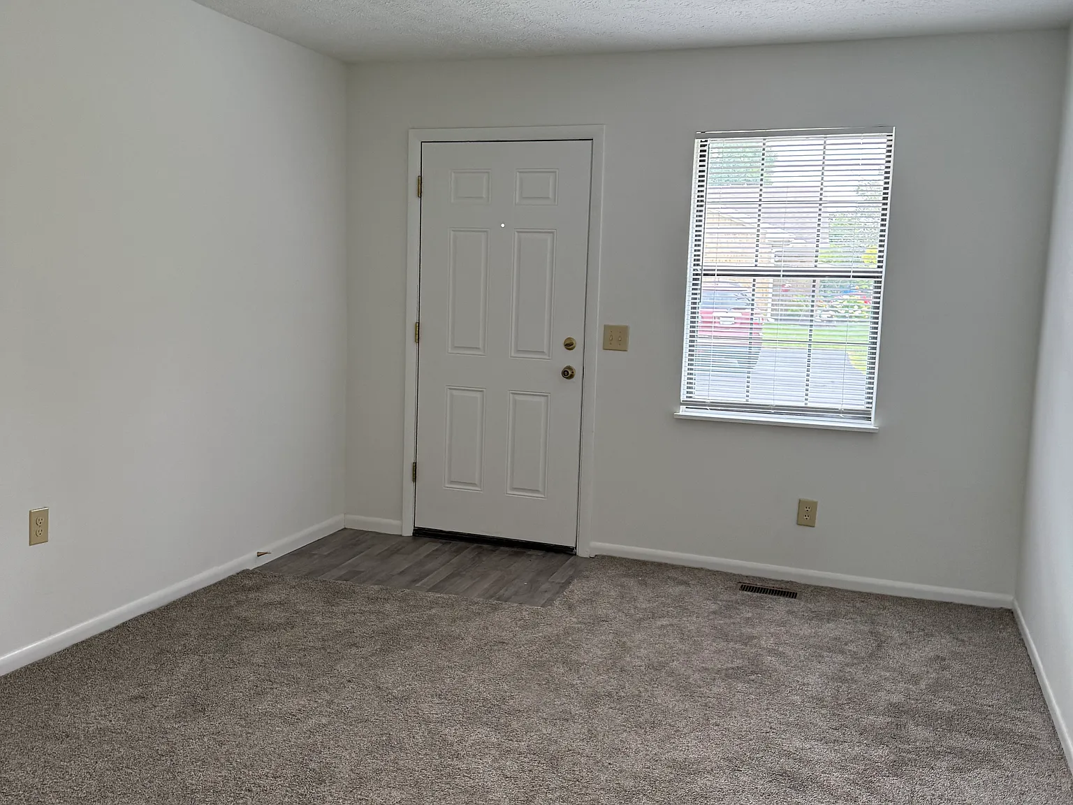 Peach Leaf Dr, Centerville — Photo 3