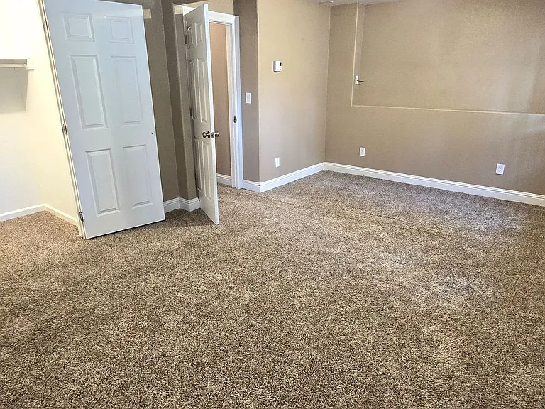 300 W Redwood St — Photo 7