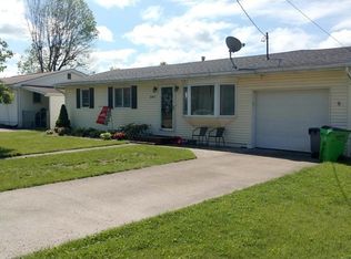 2407 Norris Ave, Belpre, OH 45714