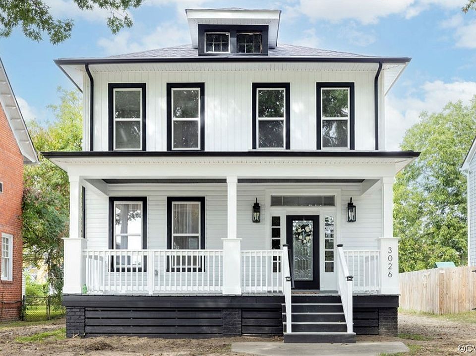 1st image of 3026 Montrose Ave