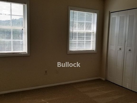 2nd image of 2885 Spruce Cir