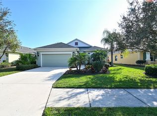 12137 Forest Park Cir, Bradenton, FL 34211