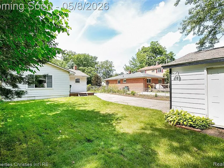 2716 Ardmore Ave — Photo 31