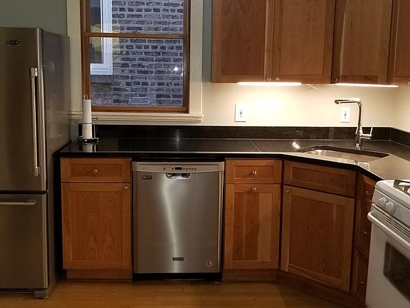 2nd image of 4716 N Artesian Ave #2