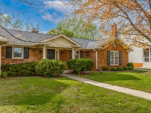 1069 Chinoe Rd, Lexington, KY 40502