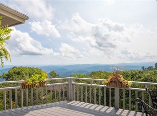 200 Longview Drive, Blowing Rock, NC 28605