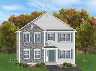 15 School House Rd, Londonderry, NH 03053