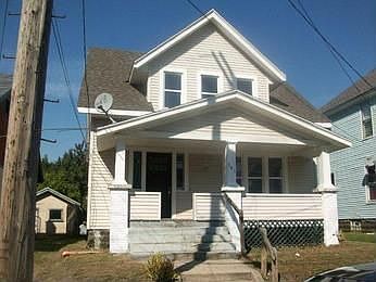 1st image of 741 Olympia St SW
