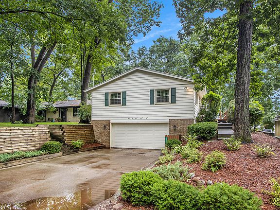 5th image of 10345 Woodlawn Dr