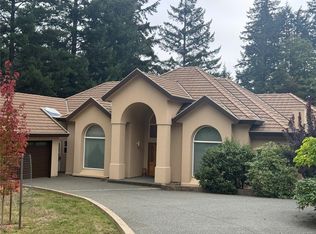 1292 Hudson Rd, Comox Valley, BC V9M 4A1
