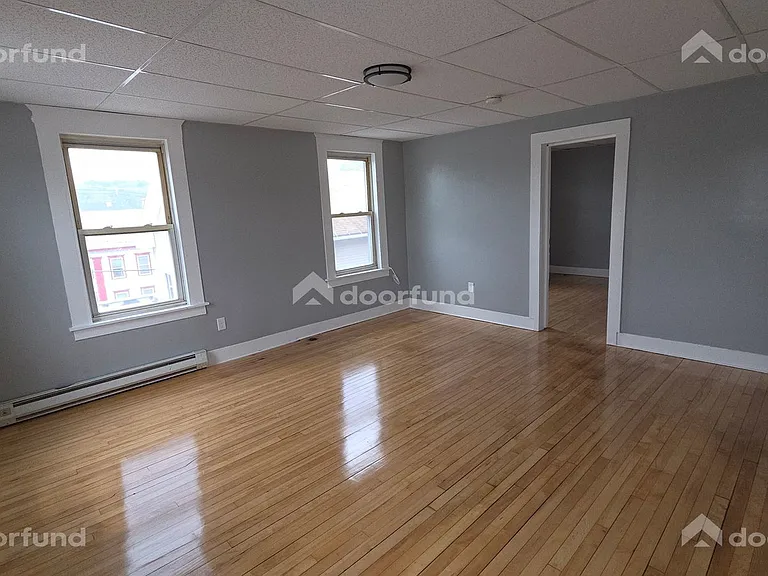 224 Main St #8 — Photo 7