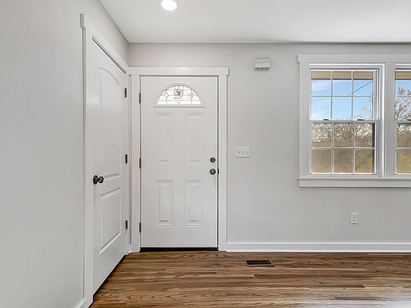 5th image of 3128 Greggwood Dr